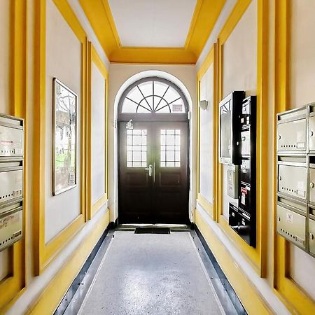 Attic Apartment On Waterfront / View / Netflix Praga Zewnętrze zdjęcie