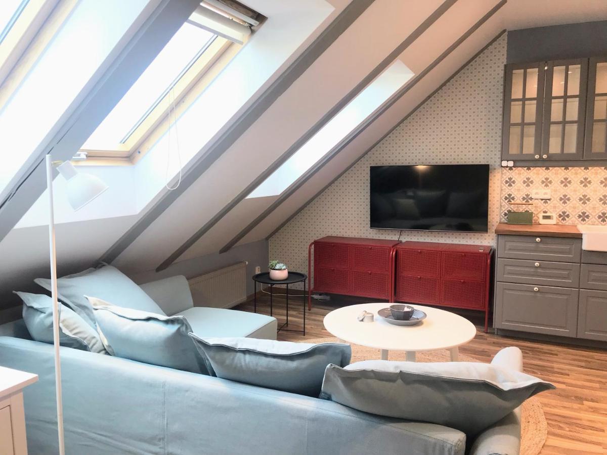 Attic Apartment On Waterfront / View / Netflix Praga Zewnętrze zdjęcie