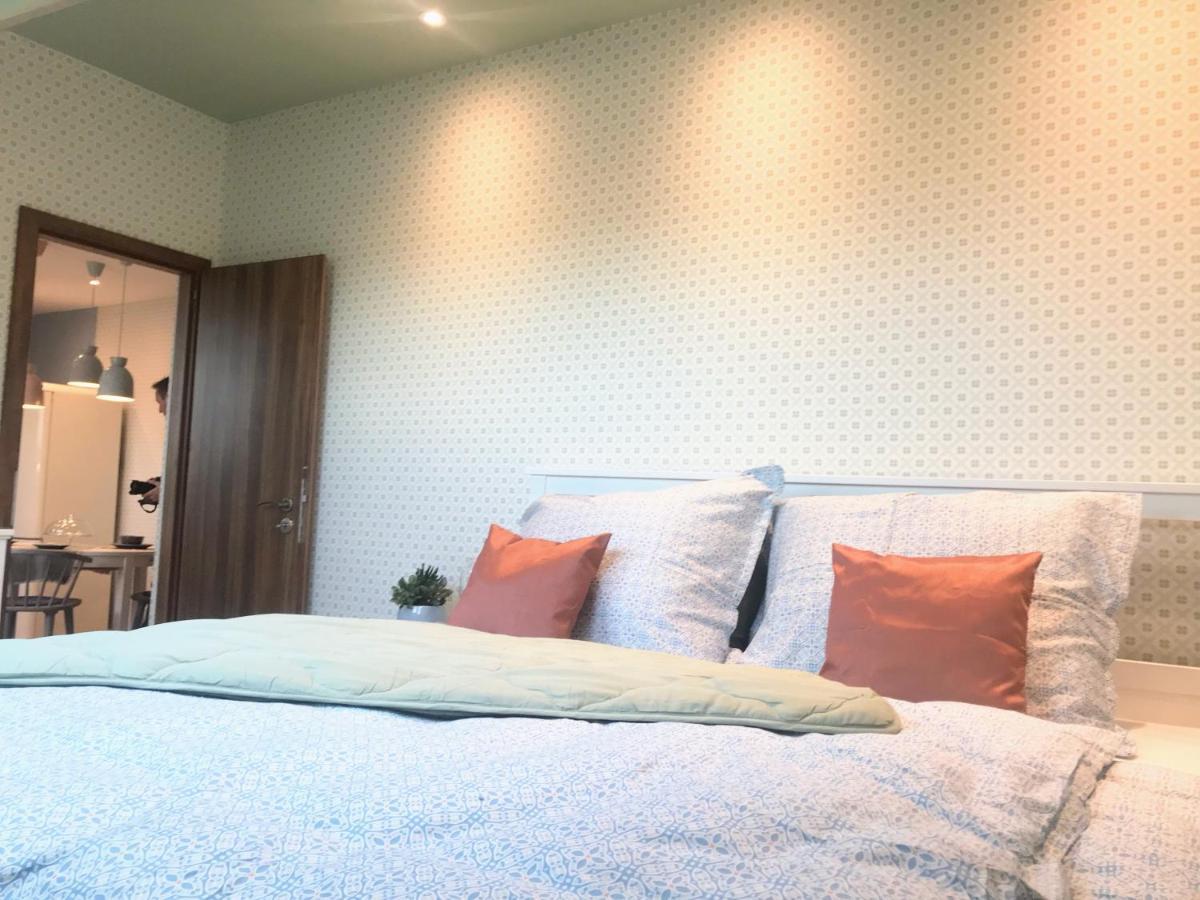 Attic Apartment On Waterfront / View / Netflix Praga Zewnętrze zdjęcie
