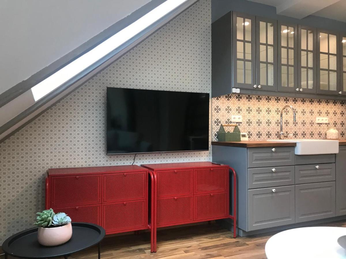 Attic Apartment On Waterfront / View / Netflix Praga Zewnętrze zdjęcie