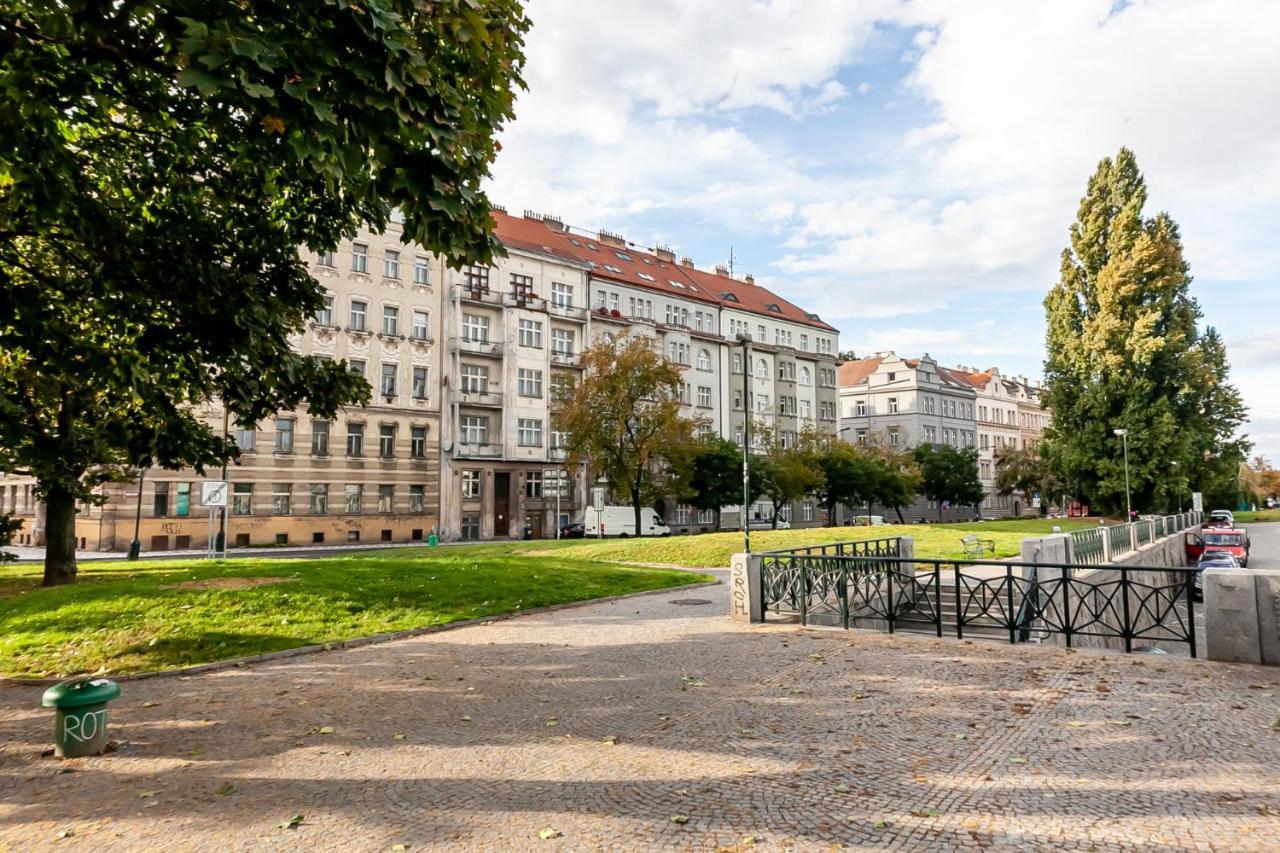 Attic Apartment On Waterfront / View / Netflix Praga Zewnętrze zdjęcie